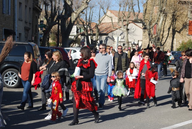 Carnaval Bédarrides 2017__31.jpg